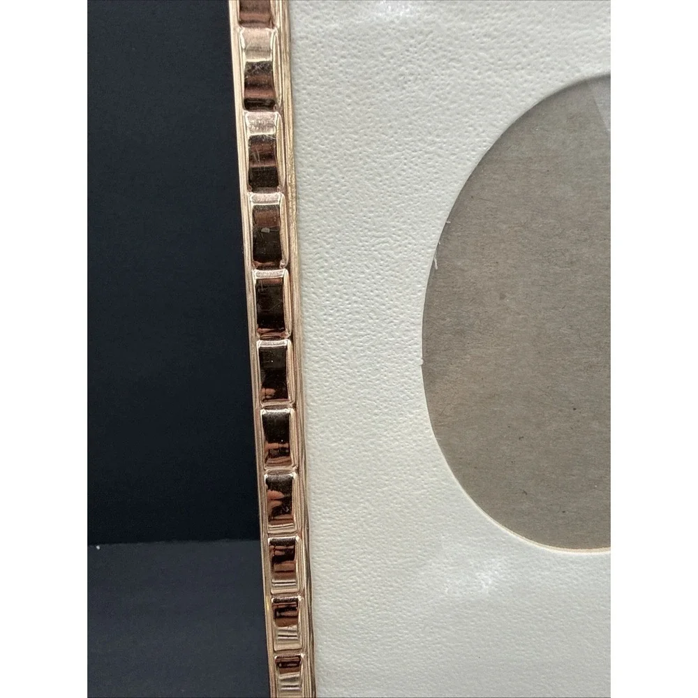 Vintage MCM Collage Picture Frame  10 x 8 Goldtone Ornate Metal‎ Oval